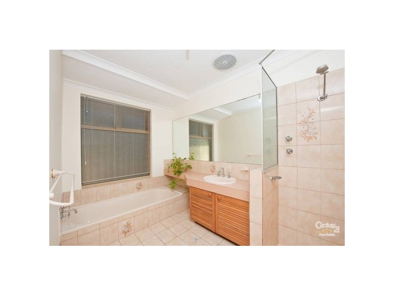 10 Talga Close, Wilson WA 6107