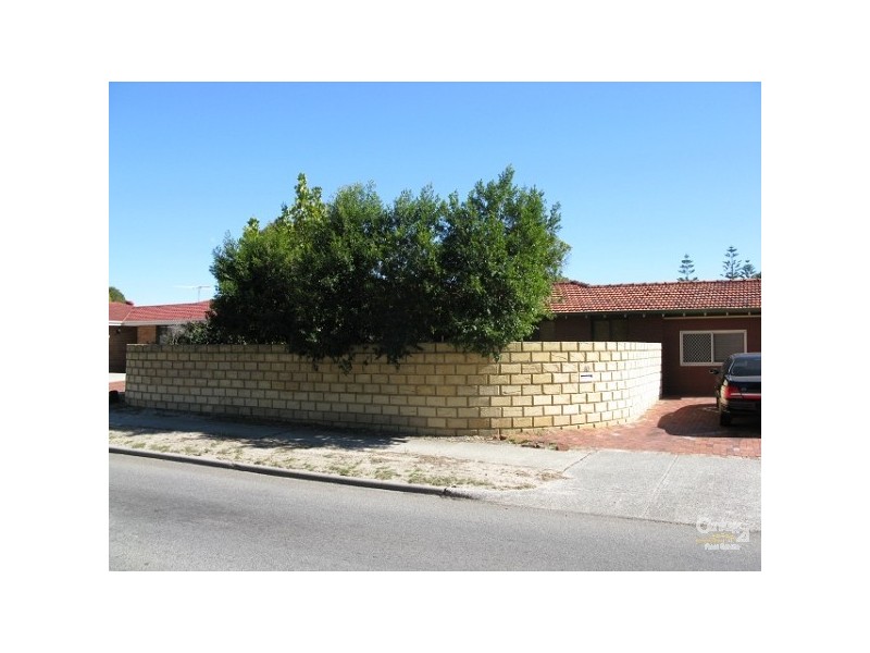 10 Burslem Drive, Thornlie WA 6108