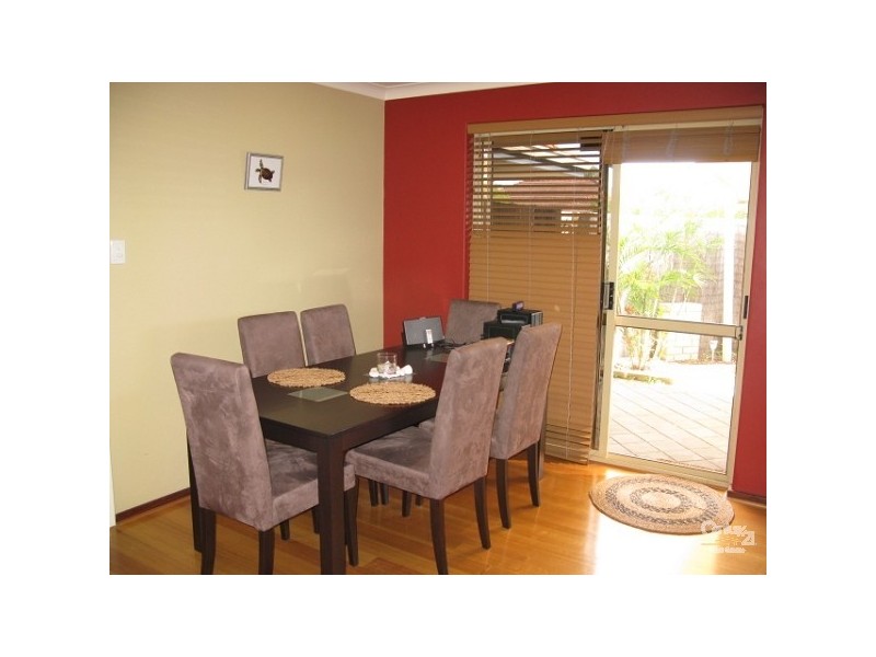 1/134 Robert Street, Como WA 6152