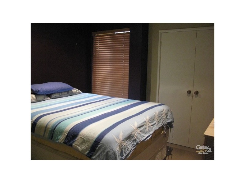1/134 Robert Street, Como WA 6152