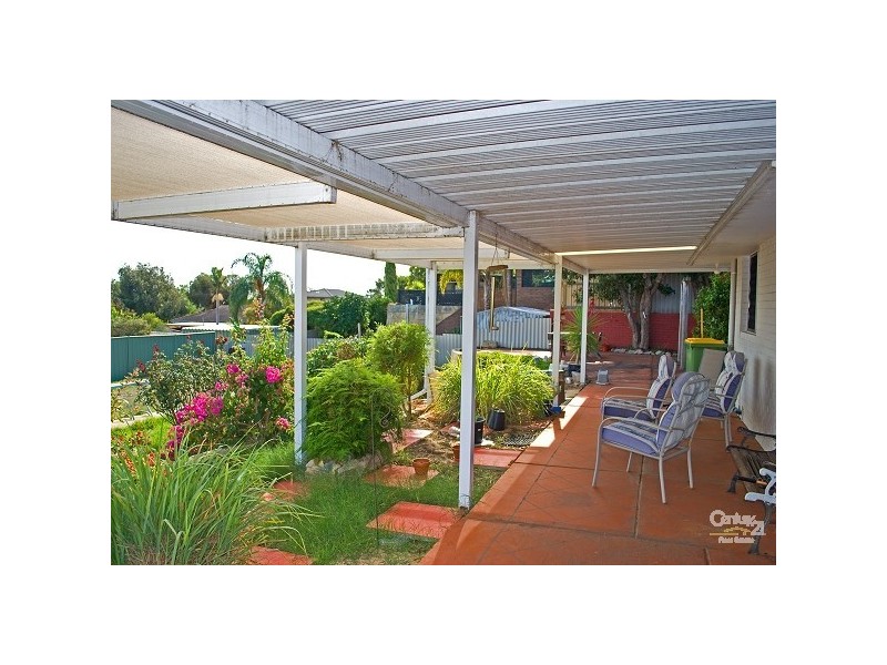 11 Weston Terrace, Kelmscott WA 6111
