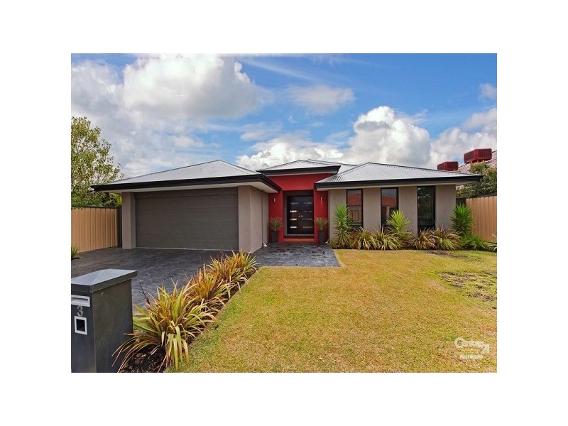 3 Grallina Way, Tapping WA 6065
