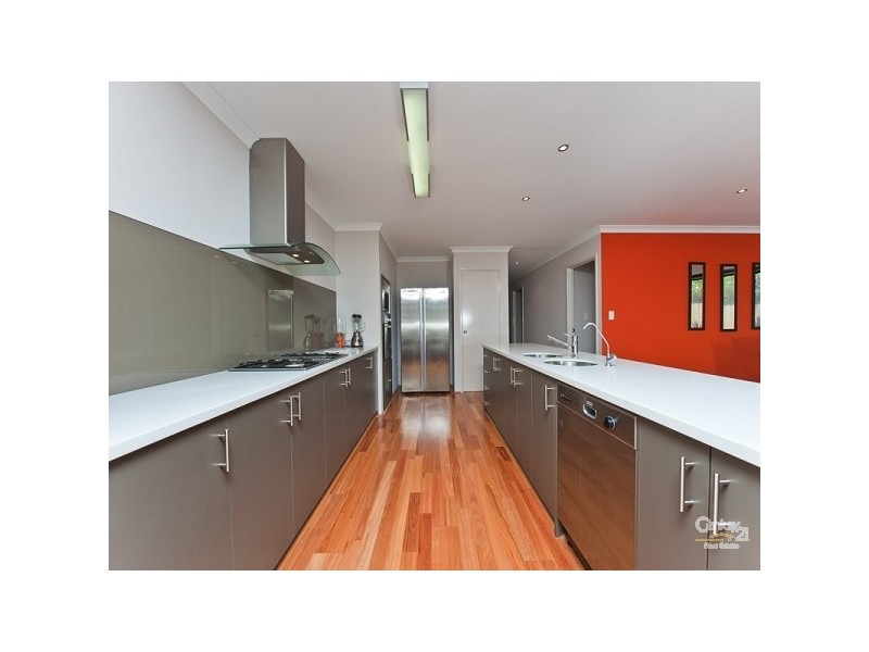 3 Grallina Way, Tapping WA 6065