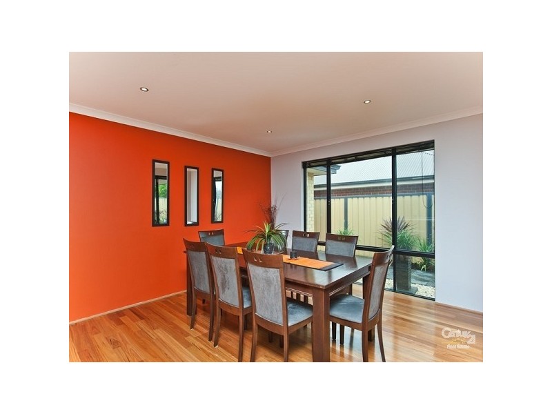 3 Grallina Way, Tapping WA 6065
