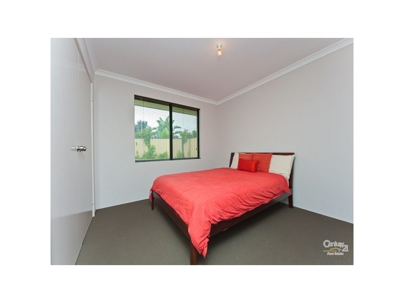 3 Grallina Way, Tapping WA 6065