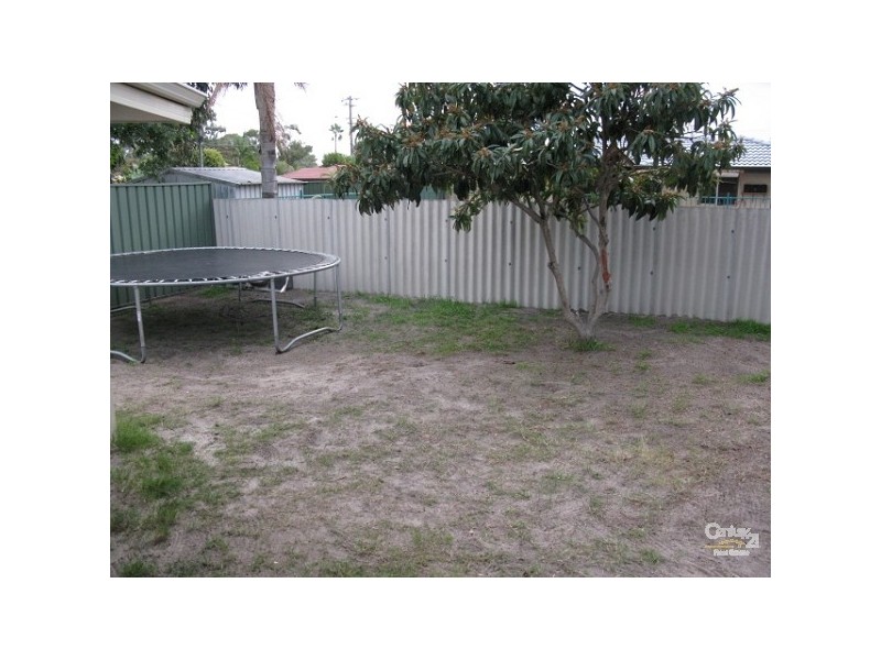 1 Bell Street, Thornlie WA 6108