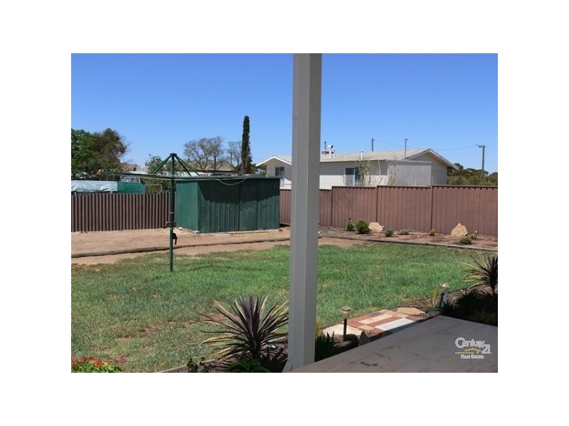 13 Morton Street, Merredin WA 6415