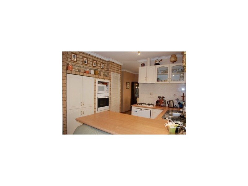 21 Explorer Drive, Thornlie WA 6108