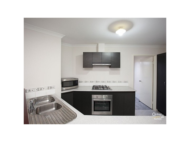 51 Aroona Way, Maddington WA 6109