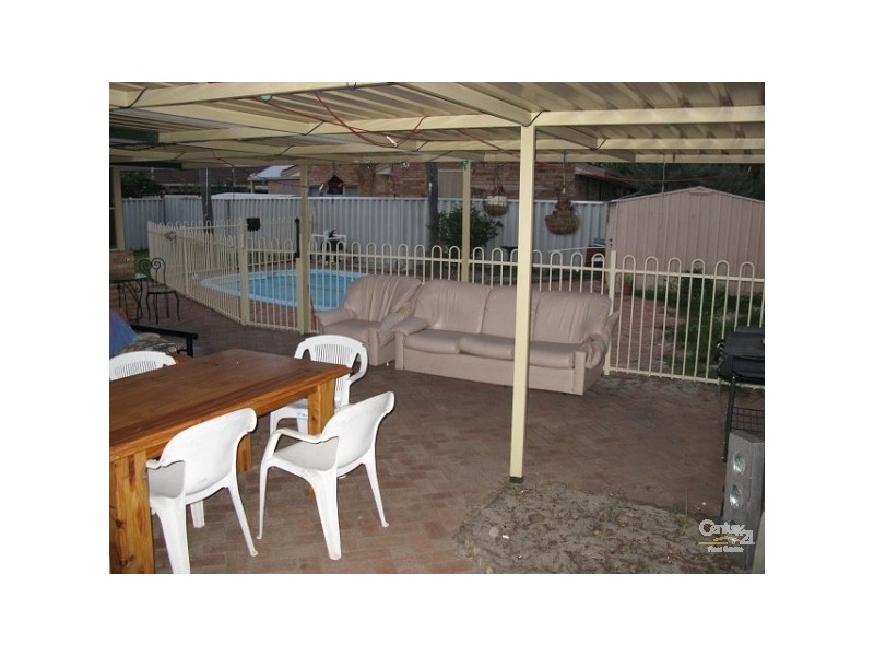 70 Regal Drive, Thornlie WA 6108