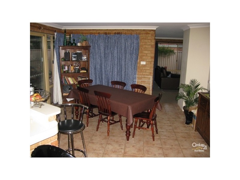 70 Regal Drive, Thornlie WA 6108