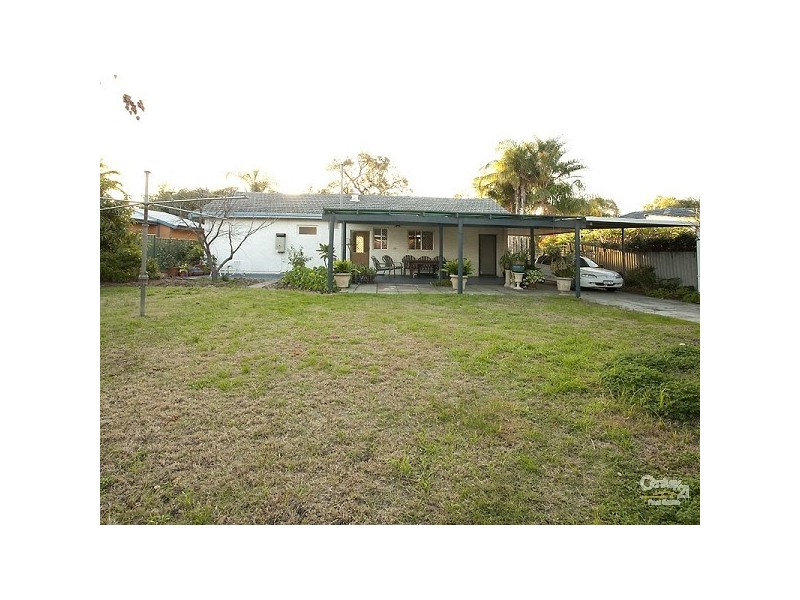 20 Pegus Street, Thornlie WA 6108