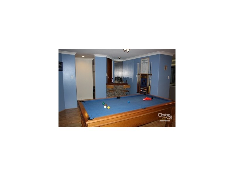 5 Logpine Crescent, Camillo WA 6111