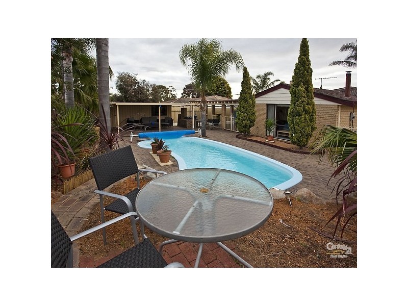 5 Logpine Crescent, Camillo WA 6111