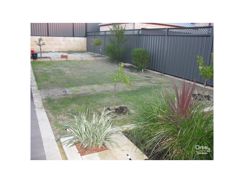 2 Tarradee Circuit, Thornlie WA 6108