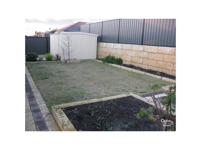 2 Tarradee Circuit, Thornlie WA 6108