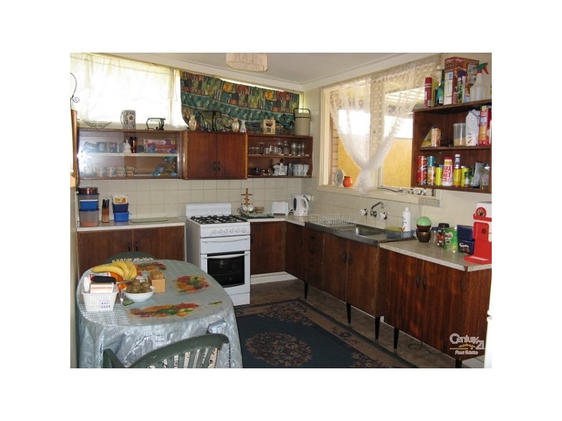 5 Tullamore Avenue, Thornlie WA 6108