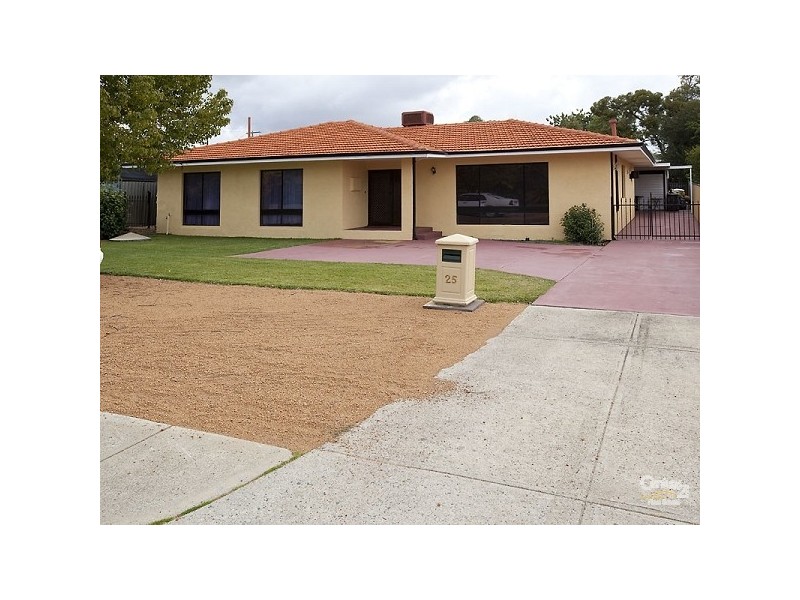 25 Pembury Road, Thornlie WA 6108