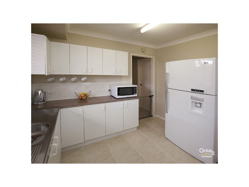 6 Penhurst Court, Thornlie WA 6108