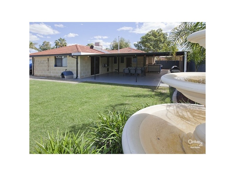 6 Penhurst Court, Thornlie WA 6108