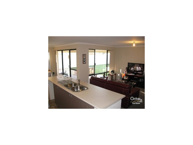 46 Glasgow Way, Seville Grove WA 6112