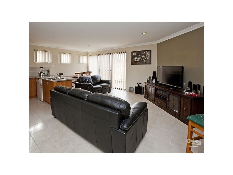 1/75 Henry Street, East Cannington WA 6107