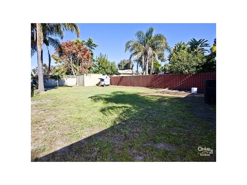 23 Harpenden Street, Huntingdale WA 6110