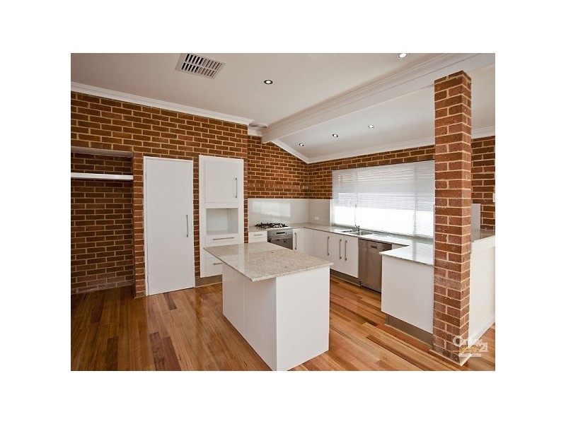 1 Hakea Court, Thornlie WA 6108