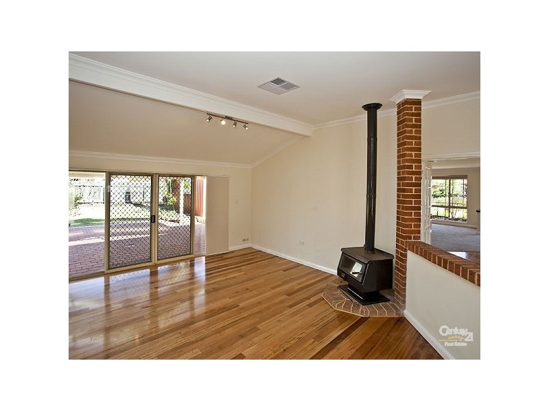 1 Hakea Court, Thornlie WA 6108