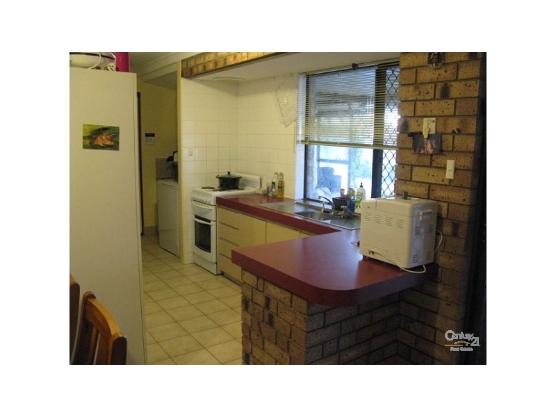 17 Tunnicliffe Street, Parmelia WA 6167