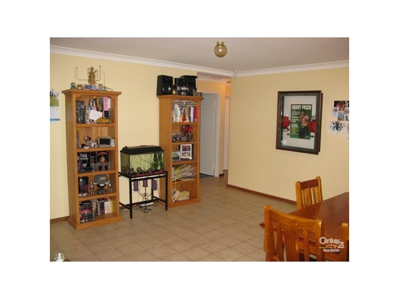 17 Tunnicliffe Street, Parmelia WA 6167