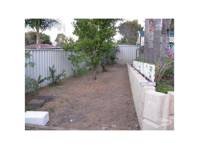 17 Tunnicliffe Street, Parmelia WA 6167