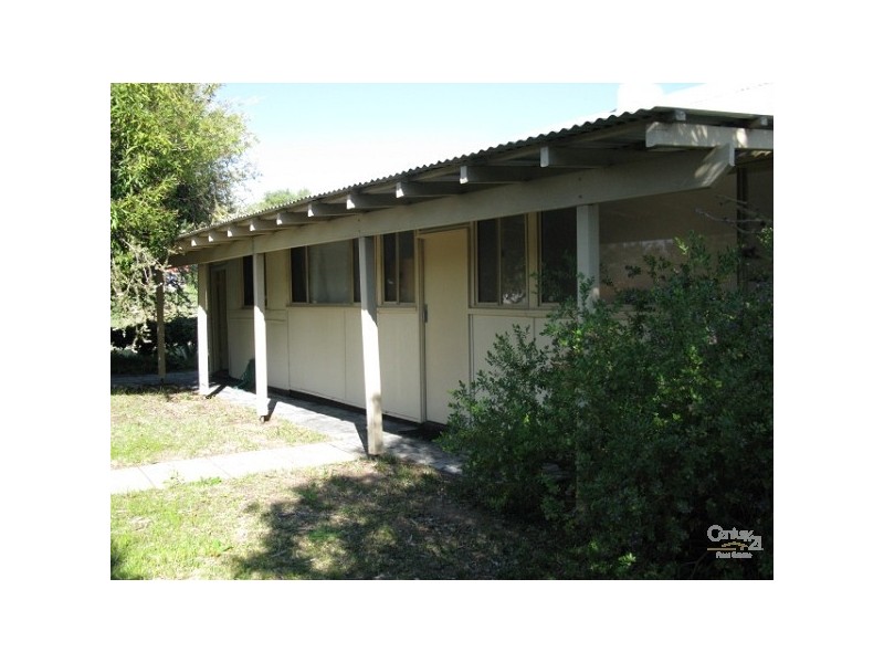 179 Safety Bay Road, Shoalwater WA 6169