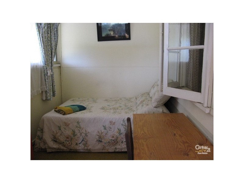 179 Safety Bay Road, Shoalwater WA 6169