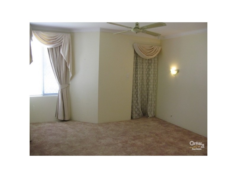 5 Camelot Court, Thornlie WA 6108