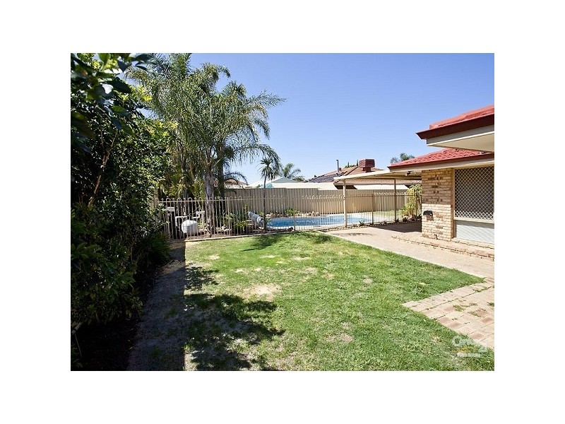 5 Camelot Court, Thornlie WA 6108