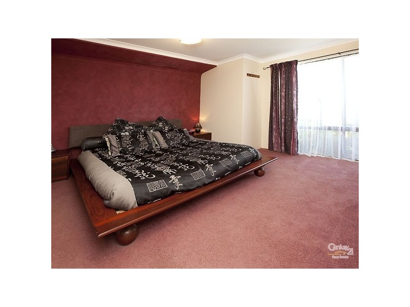 32 Cardiff Loop, Huntingdale WA 6110