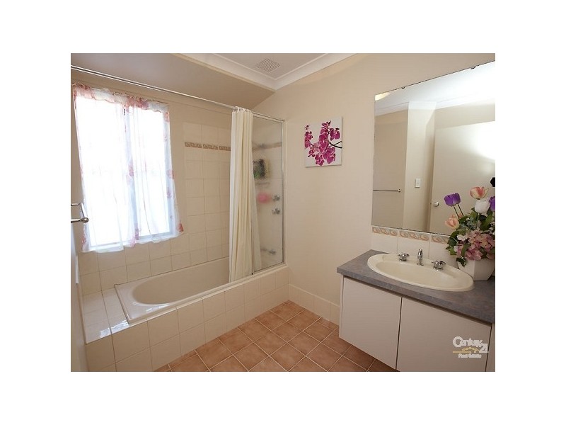 32 Cardiff Loop, Huntingdale WA 6110