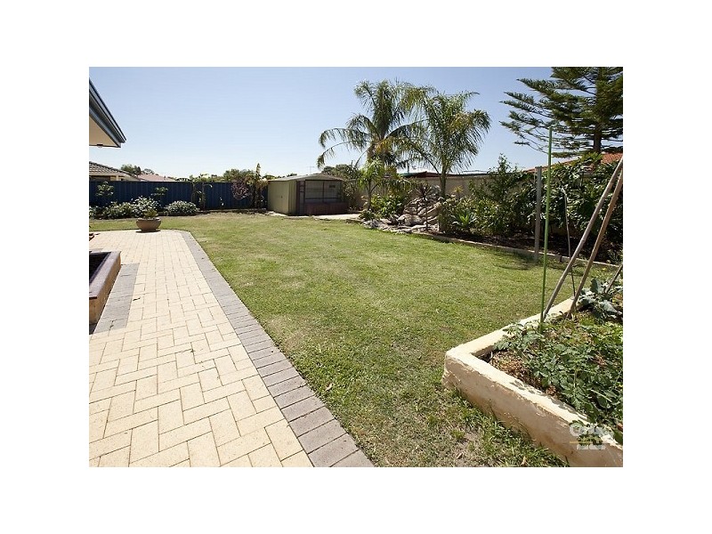 32 Cardiff Loop, Huntingdale WA 6110