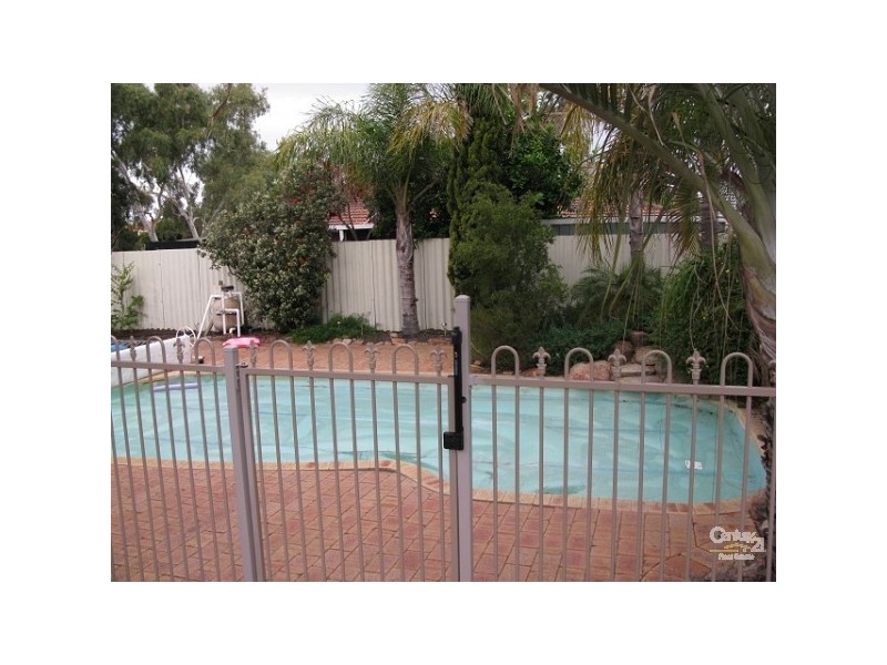 19 MacArthur Court, Willetton WA 6155