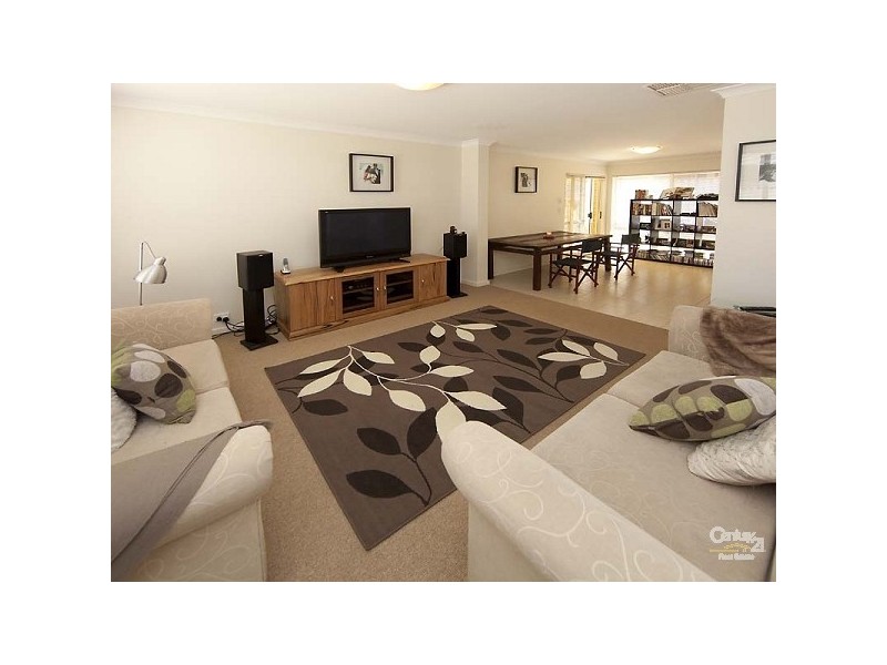 3/9 Point Walter Road, Bicton WA 6157