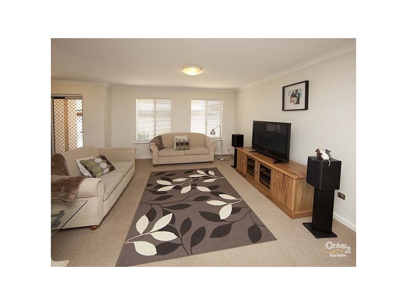 3/9 Point Walter Road, Bicton WA 6157