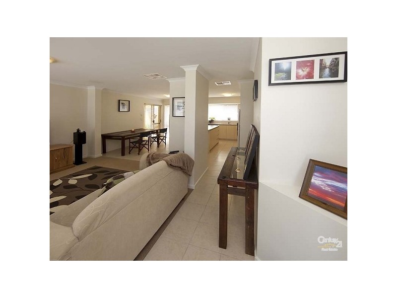 3/9 Point Walter Road, Bicton WA 6157