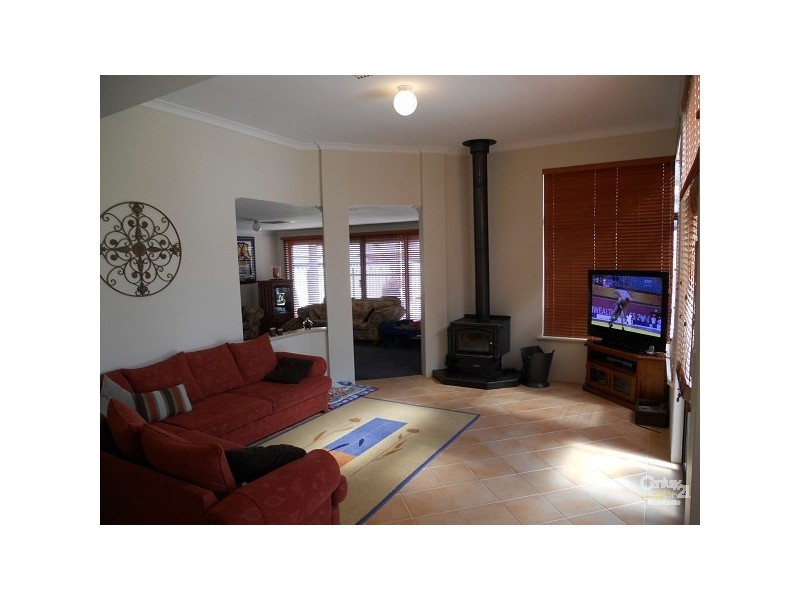 36 Santa Barbara Court, Waikiki WA 6169