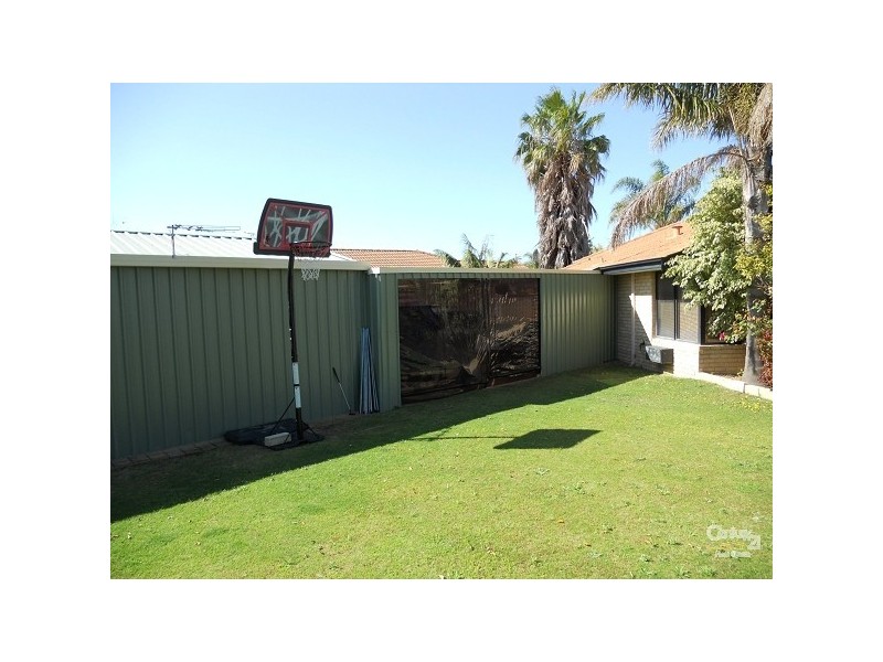 36 Santa Barbara Court, Waikiki WA 6169