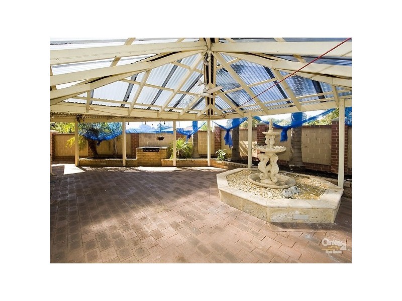 2 Wedgewood Glade, Gosnells WA 6110