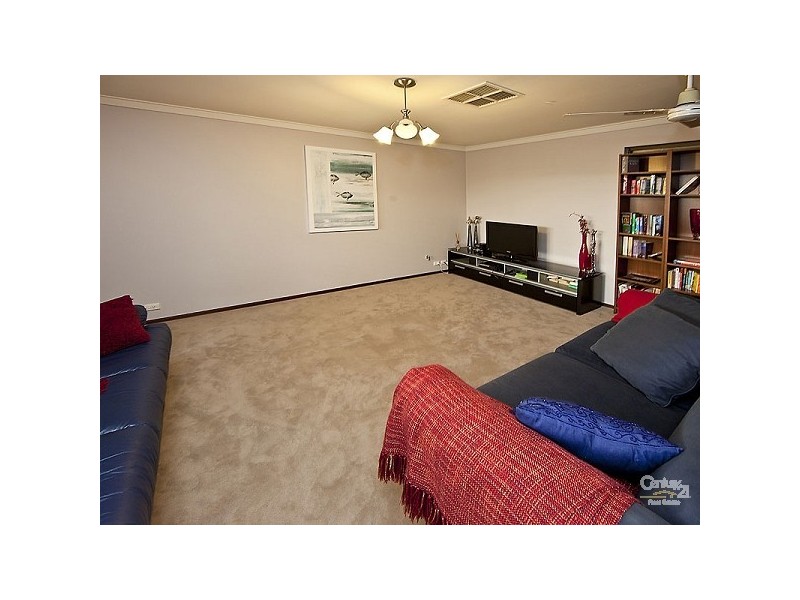 20 Estevan Way, Ferndale WA 6148