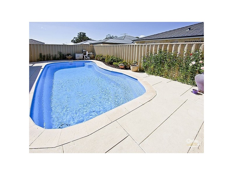 14 Calgary Street, Southern River WA 6110