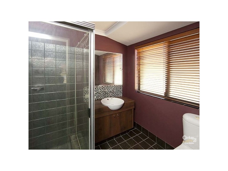 216 Amherst Road, Canning Vale WA 6155