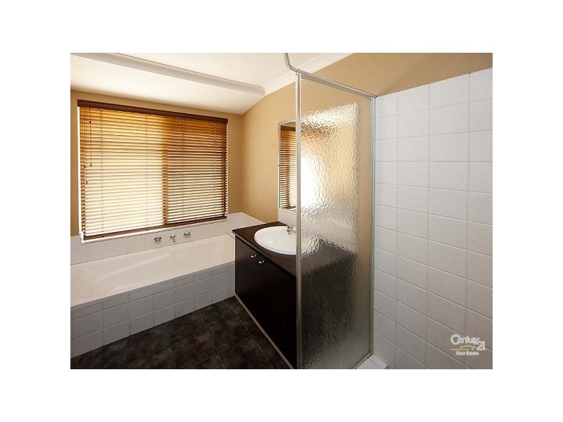 216 Amherst Road, Canning Vale WA 6155